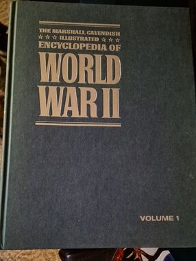 Encyclopedia of world war two 3 Volumes